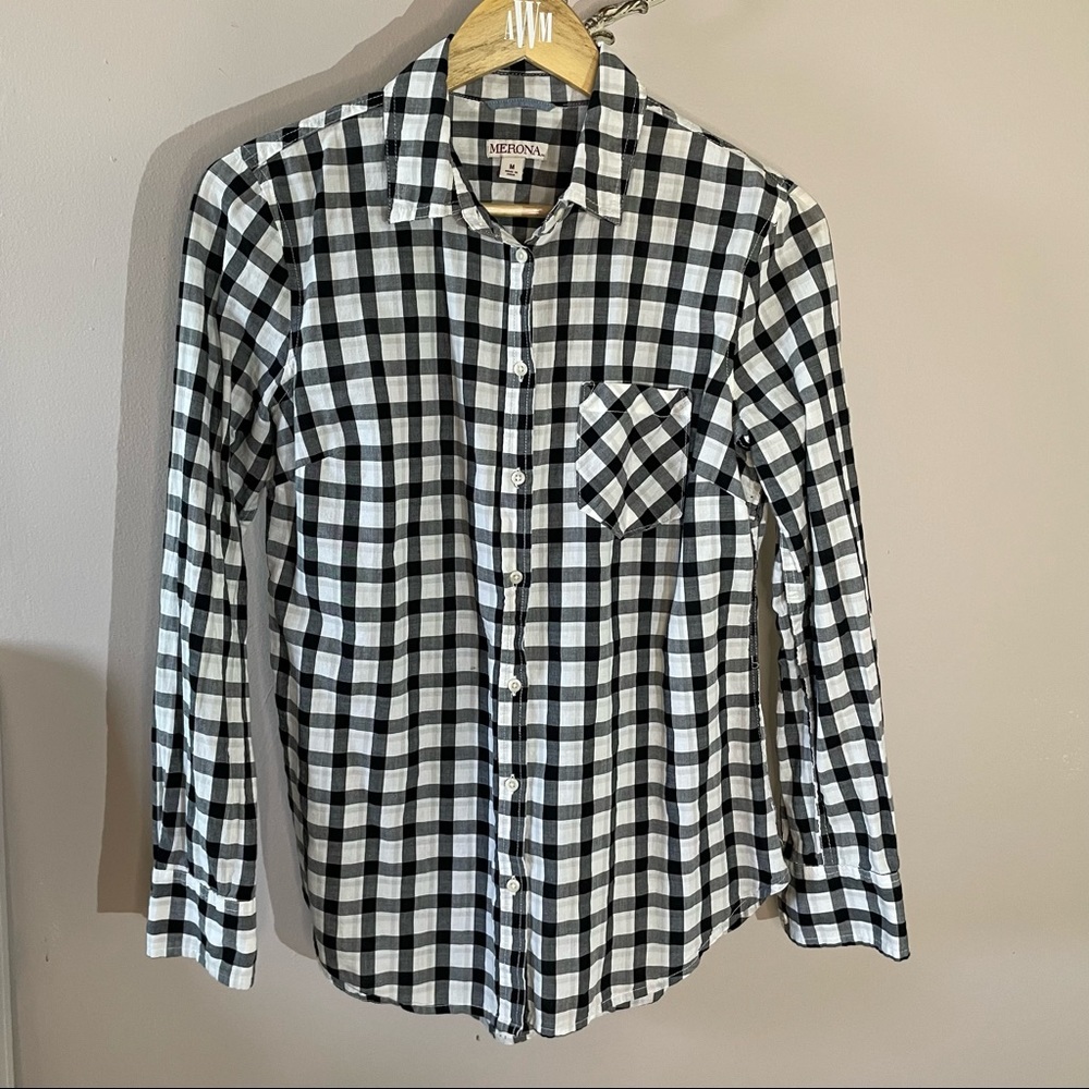 Merona checkered B&W long sleeve button down Medium